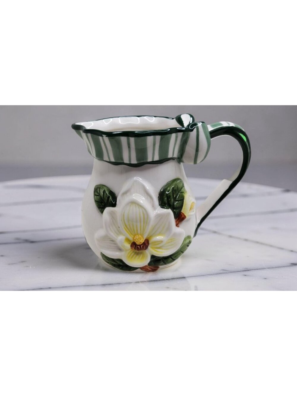 vintage 1998 youngs ceramic beautiful floral ribbon accent pitcher/vase/planter